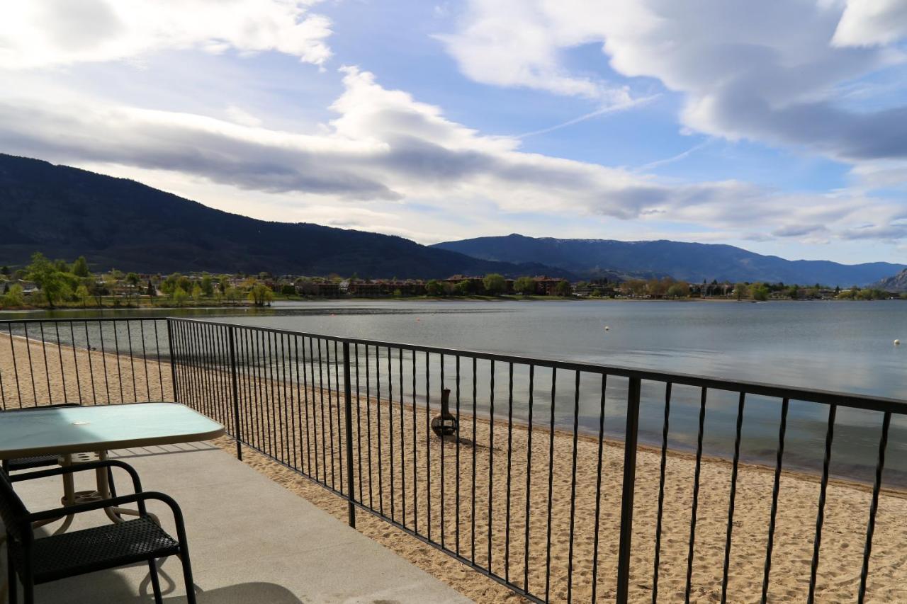 Richter Pass Beach Resort Osoyoos Exteriör bild