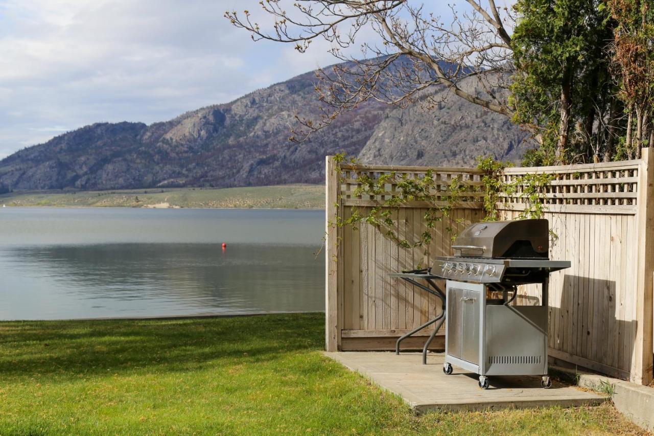 Richter Pass Beach Resort Osoyoos Exteriör bild
