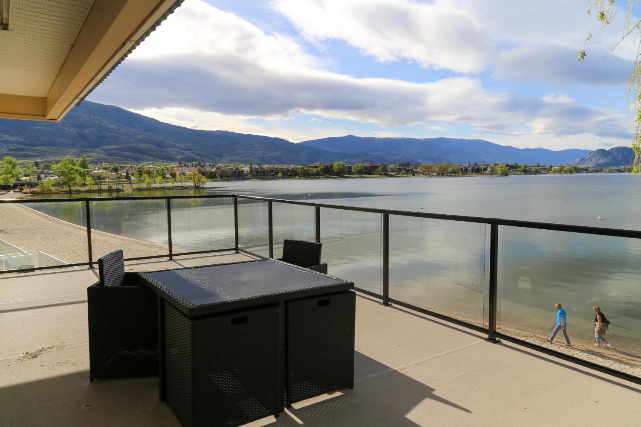 Richter Pass Beach Resort Osoyoos Exteriör bild